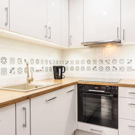 Galeria Rondo Wiatraczna Apartments วอร์ซอ ภายนอก รูปภาพ